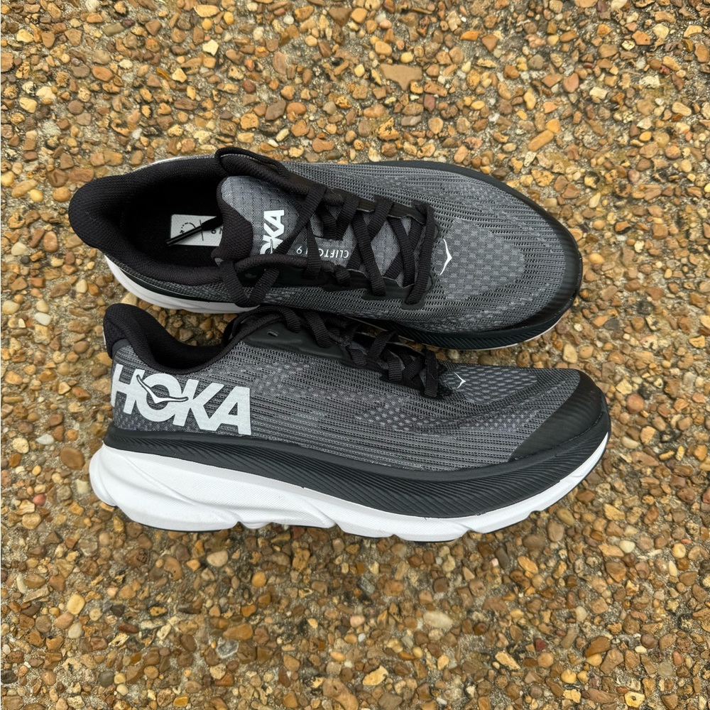 Hoka Clifton 9 Shoes
